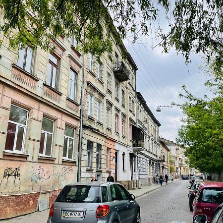 Сучасні Апартаменти В Центрі,Паркінг Lviv Exteriör bild